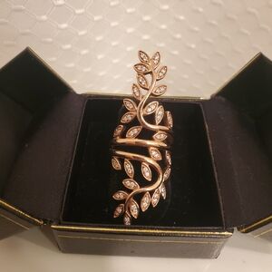 Thomas Sabo Stwrling Silver 925 Elegant Gold Leaf Ring with Crystals Diamonds